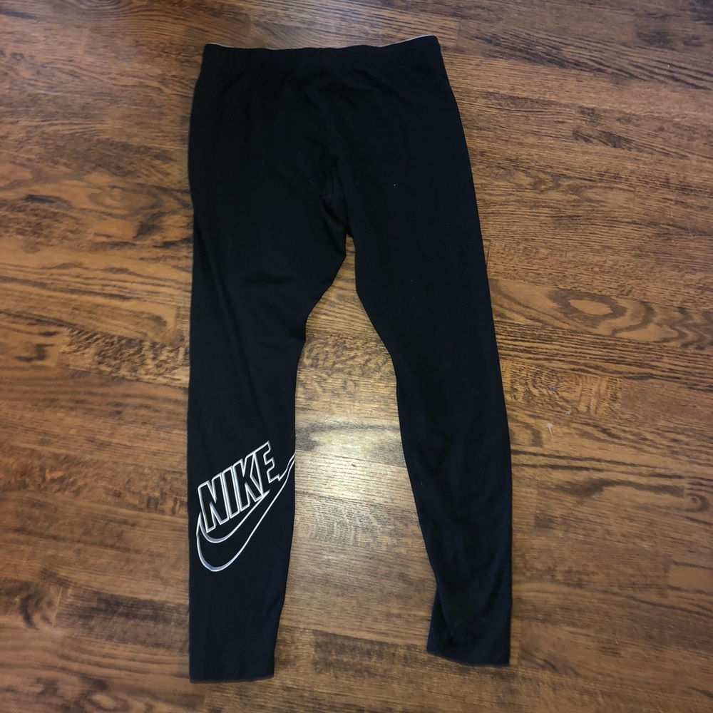 black nike leggings